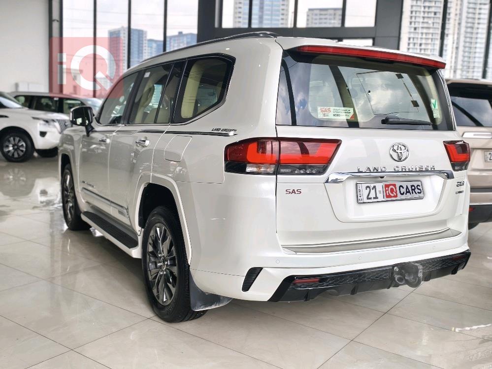 تويوتا لاندكروزر